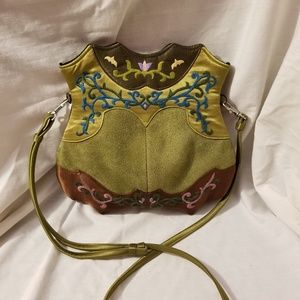 Oovoo crossbody convertible clutch artisan bag
